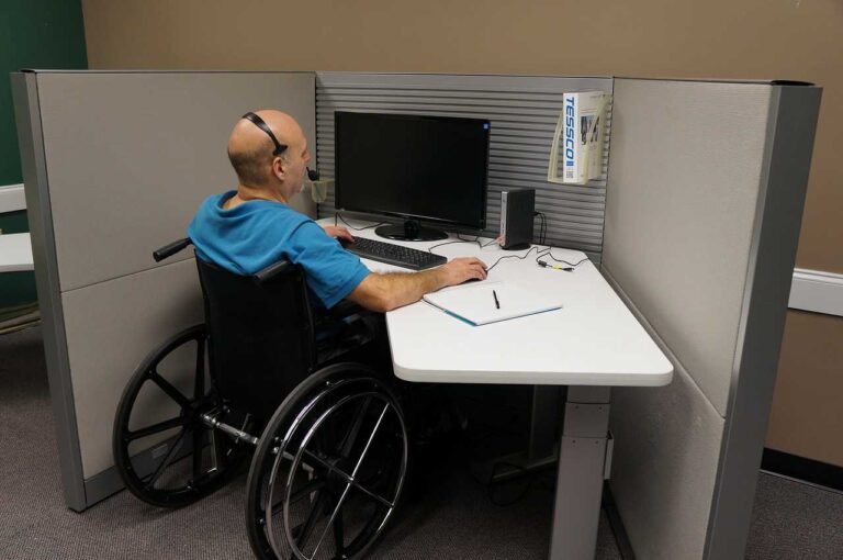 Dofinansowanie do pracownika niepełnosprawnego w pigułce