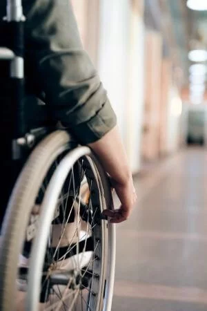 agencja-pracy-blog-300-450 zdjęcie na blogu agencji pracy dla osób niepełnosprawnych. Rozmiar 300x450