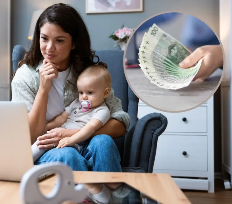 Obrazek wyróżniający do artykułu - aktywny rodzic. Przedstawia młodą kobietę siedzącą na kanapie z małym dzieckiem na kolanach, która koncentruje się na ekranie laptopa. Obok niej znajduje się okrąg z ręką przekazującą pieniądze. Można odczuć troskę i niepewność, być może związaną z finansami i wychowywaniem dziecka, co jest podkreślone przez obecność pieniędzy na ilustracji. Wydaje się, że scena ta odzwierciedla wyzwania związane z równoważeniem życia rodzinnego i obowiązków zawodowych.