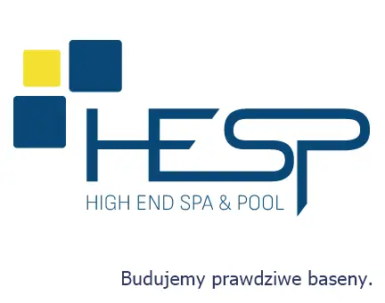 HESP. Firma basenowa. Logo firmy HESP – High End Spa & Pool, złożone z nowoczesnego, granatowo-żółtego znaku graficznego i stylizowanego napisu „HESP” oraz dopiskiem „HIGH END SPA & POOL”. Poniżej hasło: „Budujemy prawdziwe baseny.” Baner promujący firmę wykonującą projektowanie basenów, budowę basenów i stref SPA.